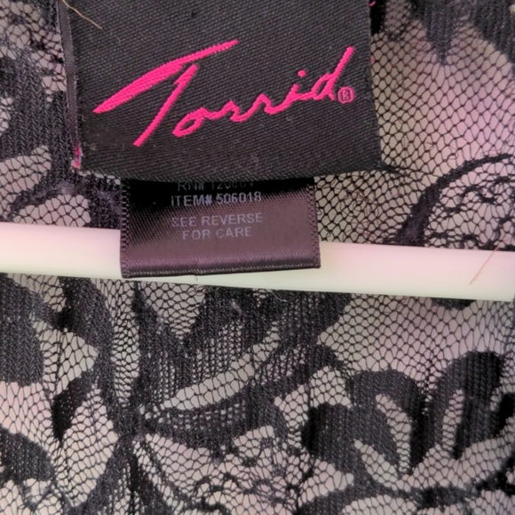 Long, lace, see through, vintage Torrid top - Picture 2 of 4